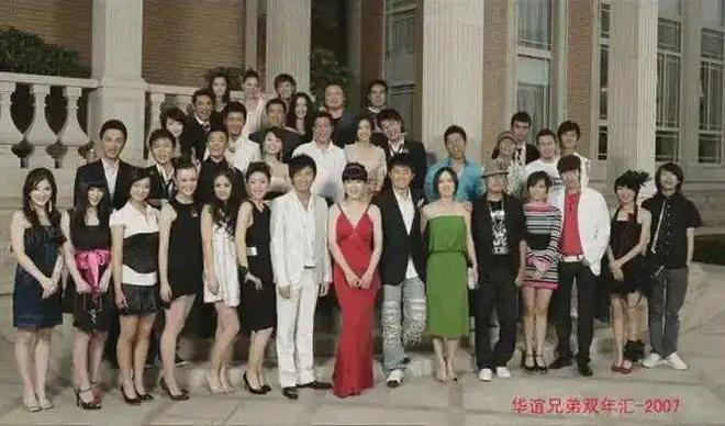 豪门故事：从风光无限到一地鸡毛新葡京娱乐场app华谊家族的(图4)